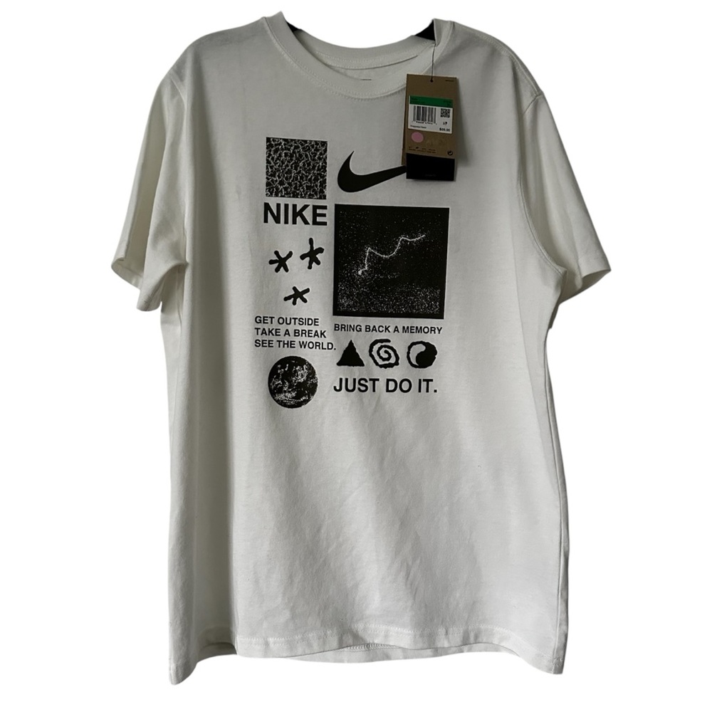 Nike Sportswear Big Kids' T-Shirt
